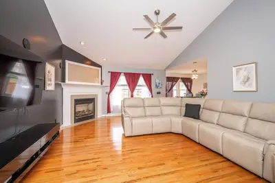 Image de Big Sky Retreat - Home for 10