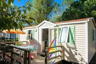 Mobil-home | Classic Xl | 3 Ch. | 6/8 pers. | Terrasse surélevée non couverte | A/C