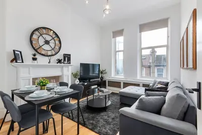 Image de Appartement-de Luxe-Salle de bain-Vue sur Rue