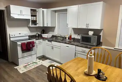 Image de 3-bedroom house in charming Waterloo with Ac, WiFi. Enjoyable getaway awaits