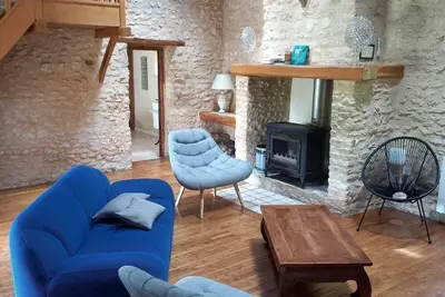 Gîte Périgord avec piscine et vue sur la nature, Animaux de compagnie acceptés!