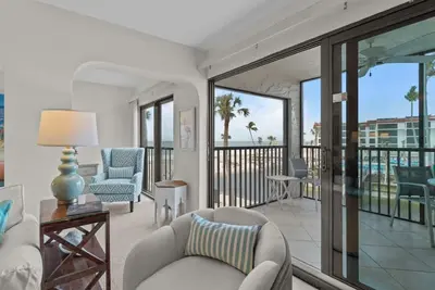 Image de 2 Bedroom Condo With Spectacular Gulf Views