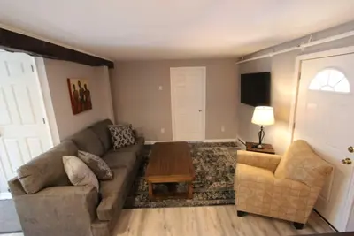 Image de Brand New! Just 8 minutes to Bethel Woods 2 Bedroom, 3rd Floor Apartment