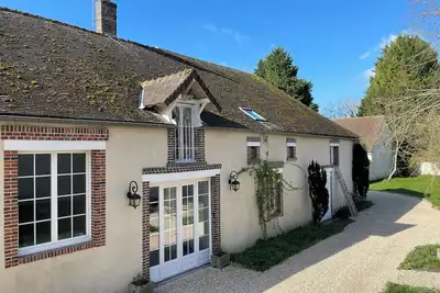 Image de Entre Vignes & Saveurs : Charmante dépendance aux Portes de Chablis