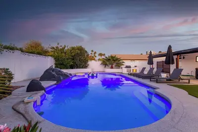 Image de Luxury 4br Retreat | Heated Pool, Mini Golf & Bbq