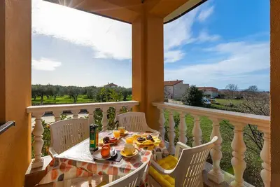 Image de Appartement de vacances avec climatisation et balcon