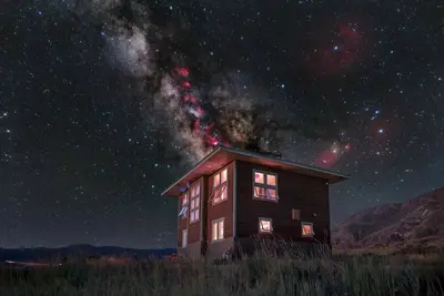 Image de Summer Lake Lookout cabin in the Oregon Outback