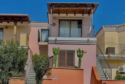 Image de \"Emerald Coast: unforgettable vacations in Sardinia\" RinĂ House