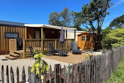 Image de MOBIlHOME prestige neuf dans un magnifique domaine animaux acceptés