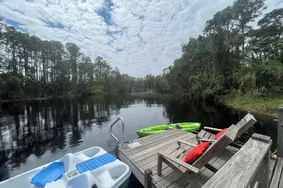 Image de Cozy Lakeside Retreat