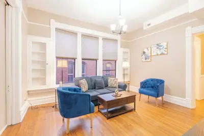 Image de Spacious 4-bedroom Apartment In Lakeview Near Wrigley Field
