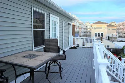 Image de Modern 2-bedroom, 2-bathrm Beach Block