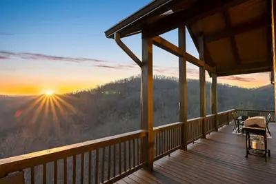 Image de Mountain Magic, King Suite, and Mountain View!
