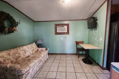 Image de Pet friendly Lake View Cabin Rental near Coushatta, La!
