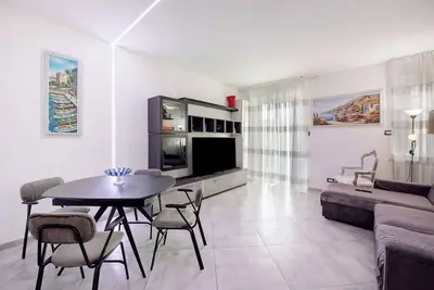 Image de Appartement \"Home Sweet Dream\" avec vue sur la montagne, Wi-Fi et climatisation