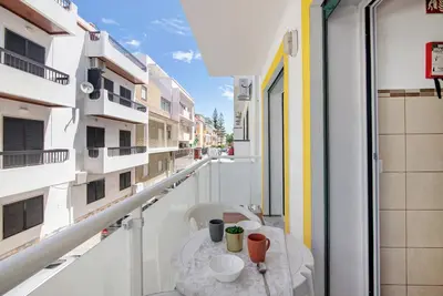 Image de Appartement \"Dourado 1\" avec balcon, Wi-Fi et climatisation