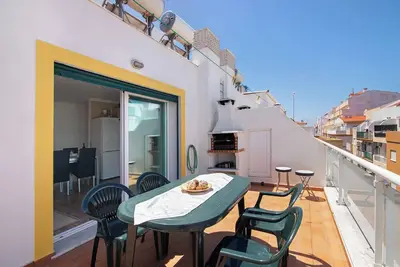 Image de Appartement \"Dourado Duplex\" avec balcon, Wi-Fi et climatisation