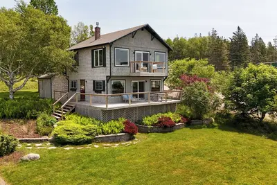 Image de Oceanside Cottage Near Acadia National Park