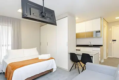 Image de 4-person studio near Barigui in Ink Champagnat