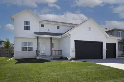 Image de Elegant New 5br Family Retreat!