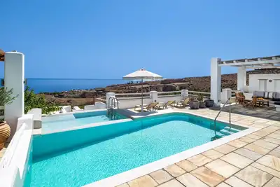 Image de Villa à Fira avec 3 chambres à coucher, 7 couchages
