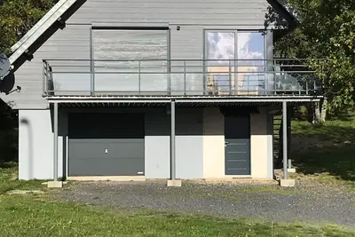Image de Chalet spacieux 170m2, jusqu'à 14 pers. , lumineux salon et terrasse