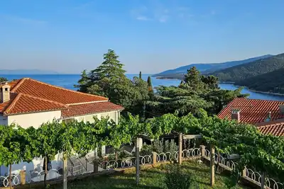Image de Joli appartement pour 7 personnes avec climatisation, Wifi, Tv, terrasse et animaux admis