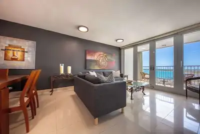 Image de Ocean View 15th Floor 2br w/Parking @ Esj