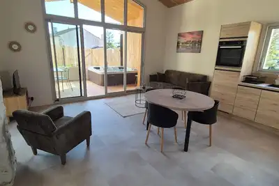 Image de L'Etel - Maison avec Spa extérieur et vélos électriques