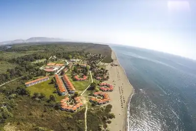 Image de 2-bedroom apartment 1/A, yellow, for 5 People, in Donji Stoj with Ac, WiFi
