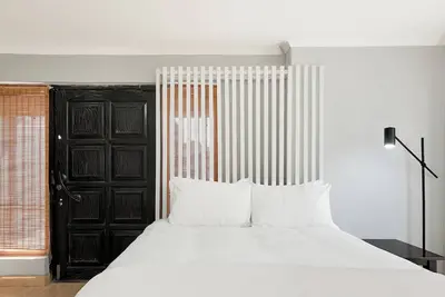 Image de Welcoming studio with WiFi in vibrant Johannesburg South