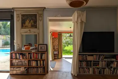 Image de Maison Familiale confortable avec piscine Ă 10 minutes de Bordeaux