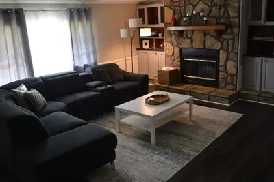 Image de Charming 3-bedroom - 20 mins to campus