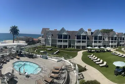 Image de Charming resort in superb Carlsbad Village with ocean view - June 28 to July 5th