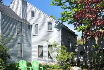 Image de Peaceful 2-bedroom farmhouse in charming Brooksville, Maine with Wifi and Ac