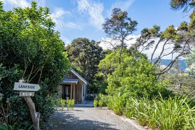 Image de Laneside - Akaroa Holiday Cottage