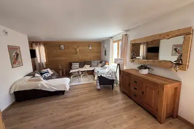 Image de Très bel appartement, 6 chambres, 5 sdb, accès aux pistes a pieds