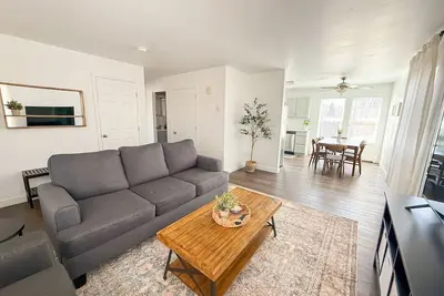 Image de Littleton Haven – Modern 3br Furnished Home