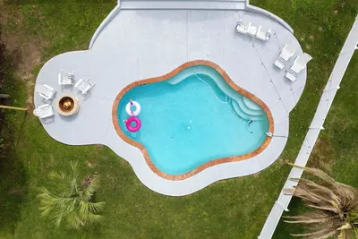 Image de Pool Fun on Lake Conroe - Gameroom - Paddleboards