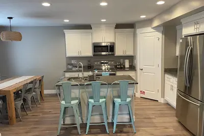 Image de Bear Lake family friendly town home with kayak/paddle board/Wifi/King bed