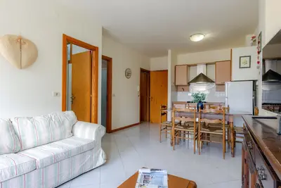 Image de Apartment In The Center Two Steps From The Sea