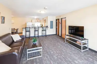 Image de Work Relax Repeat in a Bright and Spacious Stay