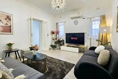 Image de Mins to Mall Convenient 3Beds Classic Charm Home