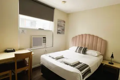 Image de Central Melbourne Studio for 2 | Walk to Markets & Cafes
