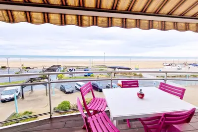 Image de T3 face mer rénové avec balcon et WiFi à Saint-Jean-de-Monts