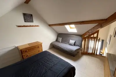 Image de Coquet studio mezzanine exposé sud avec animaux admis