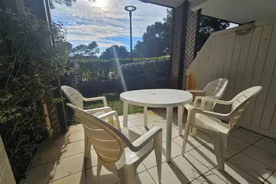 Image de Super Studio Avec Les Plages Commerces Piscine Petit Jardin Privatif