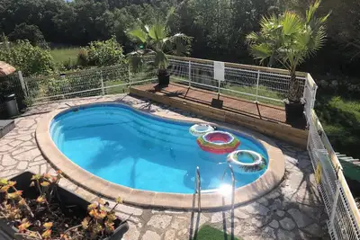 Image de Villa tout confort avec piscine entre Uzes et Nîmes, climatisée