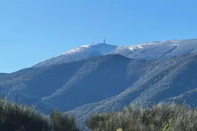 Image de Villa avec piscine privée, proche Mont Ventoux, prise véhicule électrique