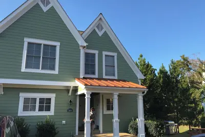 Image de 3-bedroom condo in superb Williamsburg with Ac, WiFi, fitness room